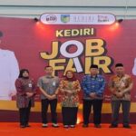 Ribuan Pelamar Kerja Padati Convention Hall Simpang Lima Gumul (SLG) dalam gelaran Job Fair Kediri 2025
