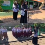 SDN Tarokan II Peringati Hari Guru 2025, Siswa-Siswi Kompak Berikan Apresiasi Kepada Para Guru SDN Tarokan II Peringati Hari Guru 2025, Siswa-Siswi Kompak Berikan Apresiasi Kepada Para Guru