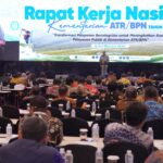 Transformasi Layanan Berintegritas Jadi Tema Rakernas Kementerian ATR/BPN 2025, Wamen Hukum: Salah Satu Kunci Ciptakan Pemerintahan yang Bersih Transformasi Layanan Berintegritas Jadi Tema Rakernas Kementerian ATR/BPN 2025, Wamen Hukum: Salah Satu Kunci Ciptakan Pemerintahan yang Bersih