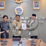 Serahkan Persub RTRW kepada Gubernur Sulawesi Utara, Menteri Nusron Minta RTRW Provinsi Jadi Acuan Penyusunan RTRW Kabupaten/Kota